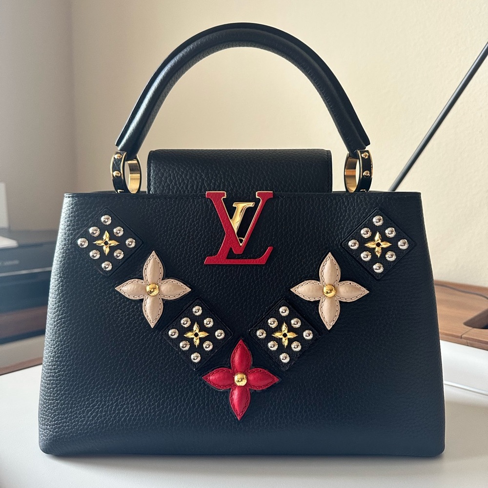 Louis Vuitton Capucines PM like new
